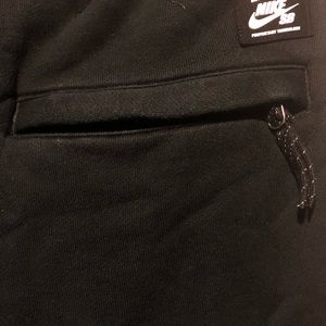 Nike Sb Joggers Size Large